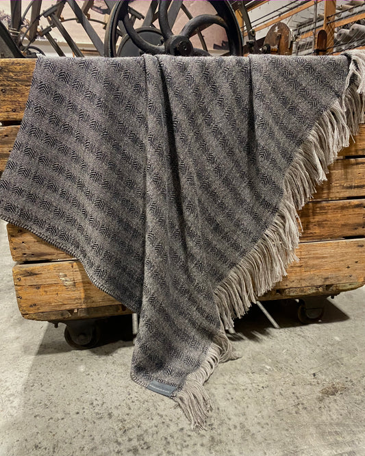 Chevron Throw