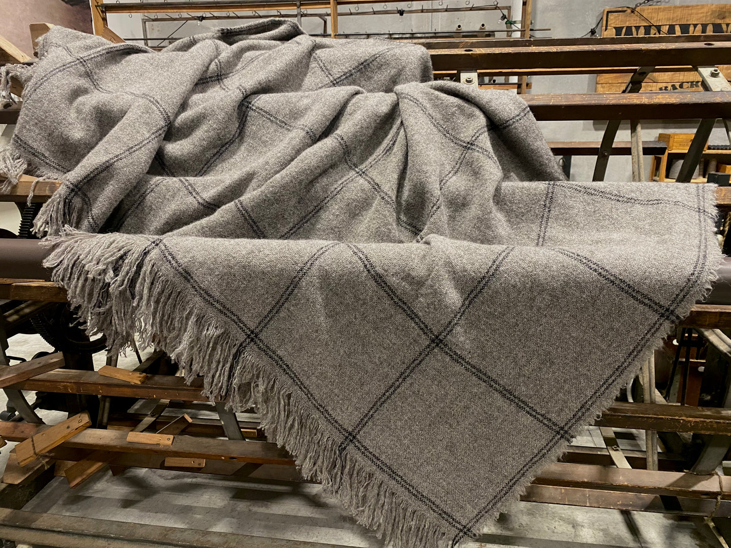 Brushed Wool Super Sized Q/K Blankets