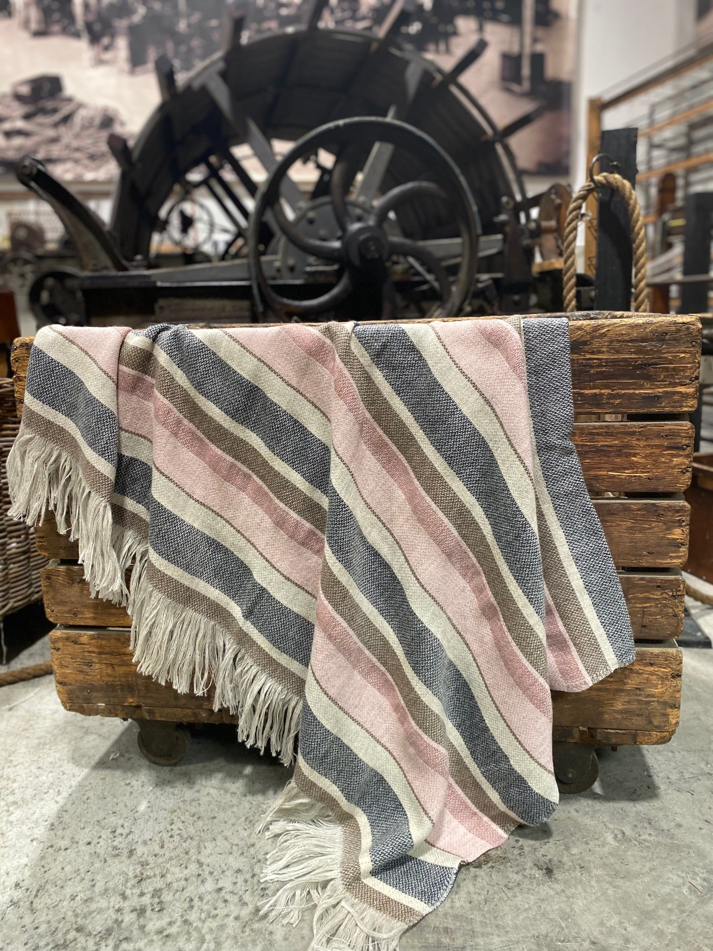 'Middle East' 5 Stripe Throw